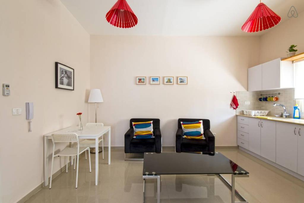 Casa De Aharon Apartments Haifa Buitenkant foto